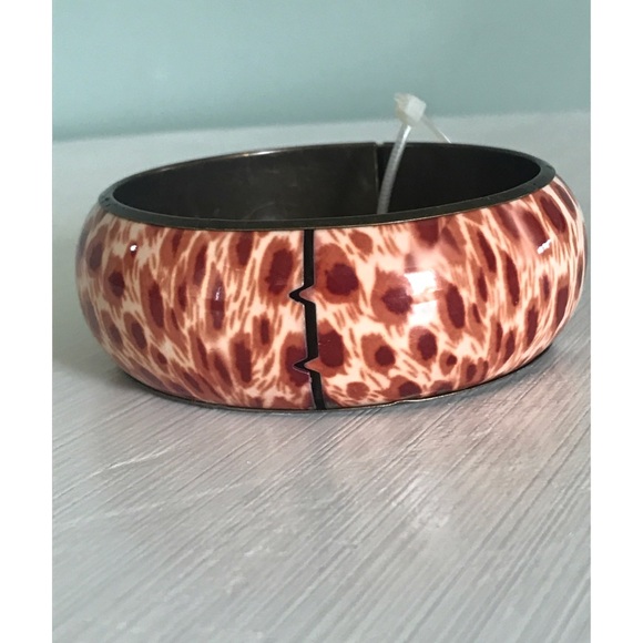 Leopard Print Bangle - Picture 5 of 7
